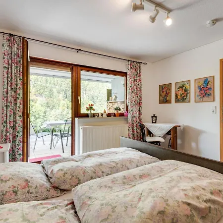 Charming Holiday In Lehengericht Near The Forest דירה *